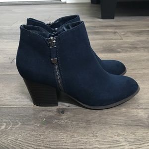 Style & Co Masrinaa Booties (7W)